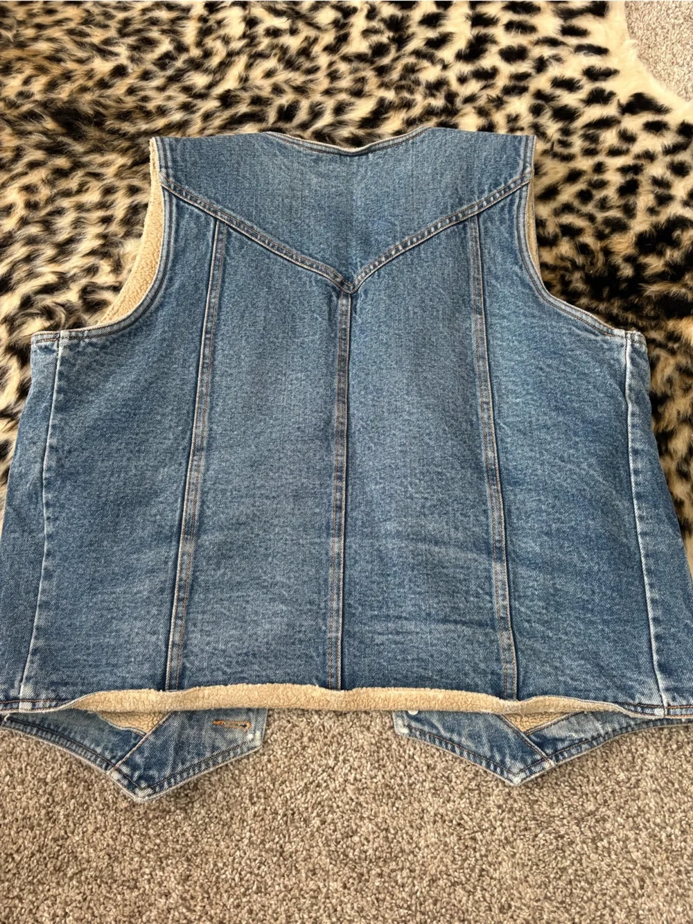 Vintage Denim Sherpa-Lined Vest - Blue